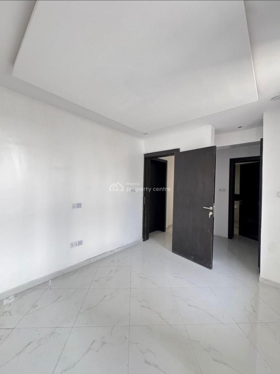 Service 2 Bedroom Apartment with a Gym House, Conservative Road By Chevron Tollgate Lekki, Lekki, Lagos, Flat / Apartment for Sale