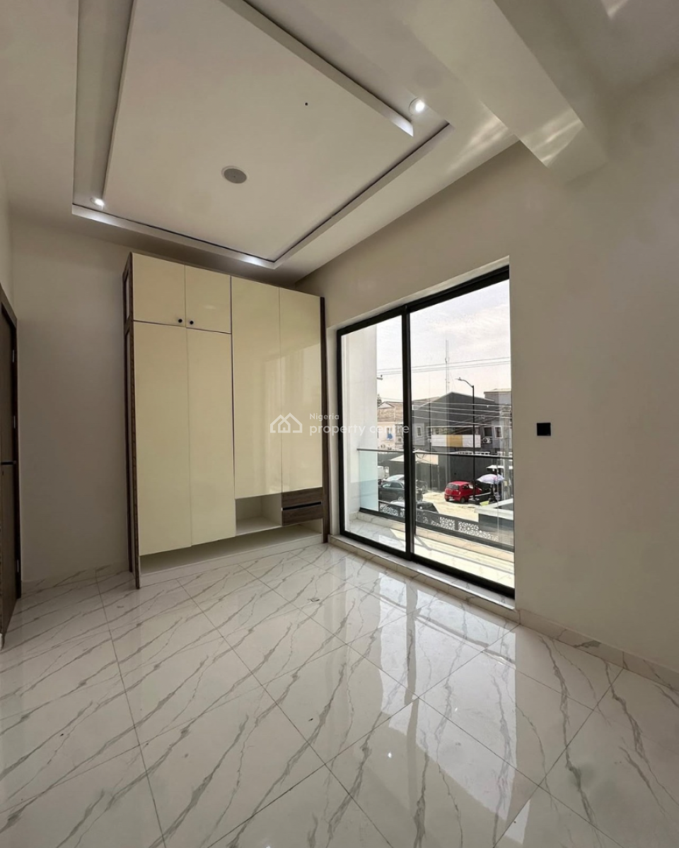 Luxury 3 Bedroom Apartment with Swimming Pool and Elevator, Freedom Way, Lekki Phase 1, Lekki, Lagos, Flat / Apartment for Sale