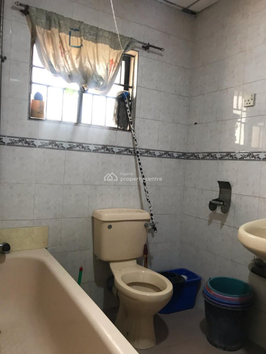 Very Standard and Massive Self Contained Room, Upstairs, Off Admiralty Road, Lekki Phase 1, Lekki, Lagos, Self Contain (single Rooms) for Rent