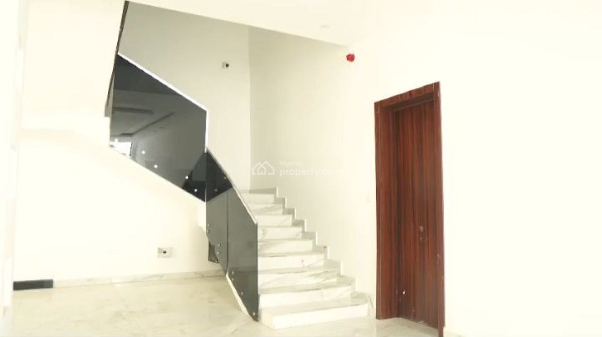 Distress: Brand New 6 Bedroom House with Bq( Self & Spacious Compound), Cowrie Creek Estate, Lekki, Lagos, Semi-detached Duplex for Sale