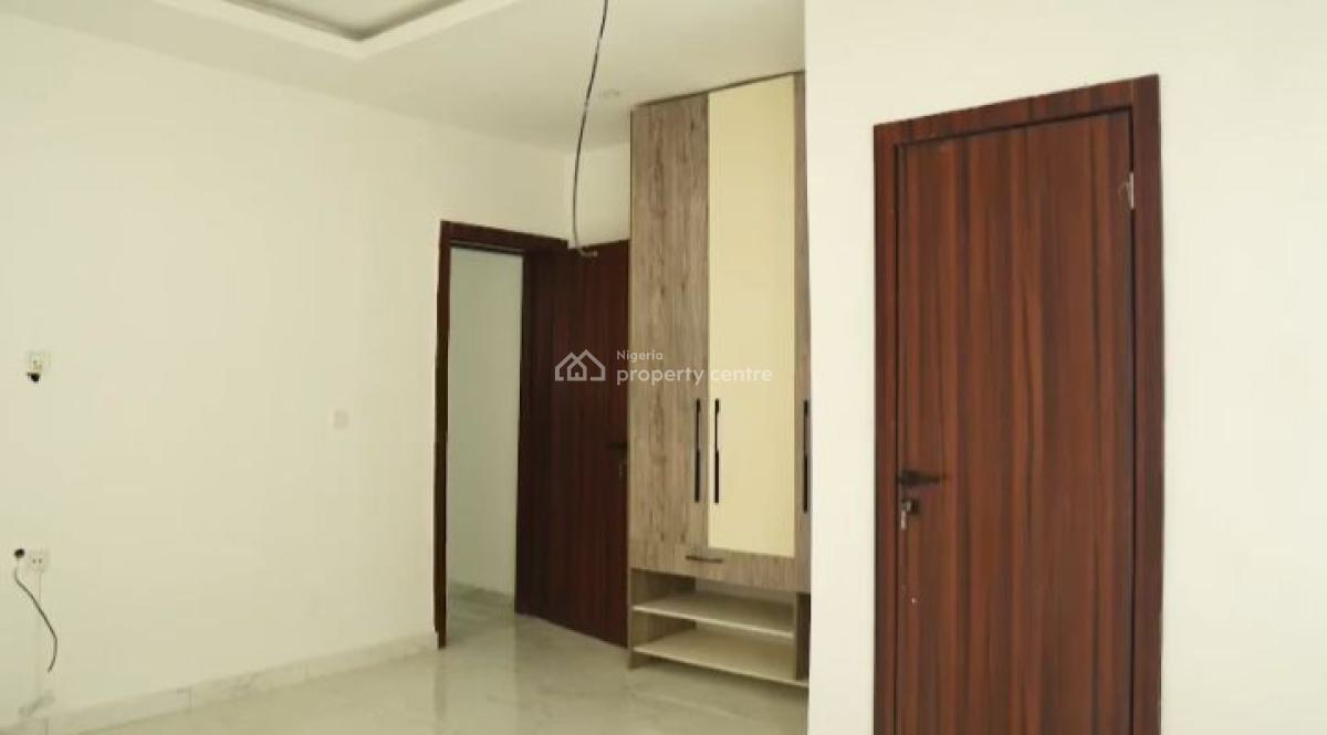 Distress: Brand New 6 Bedroom House with Bq( Self & Spacious Compound), Cowrie Creek Estate, Lekki, Lagos, Semi-detached Duplex for Sale