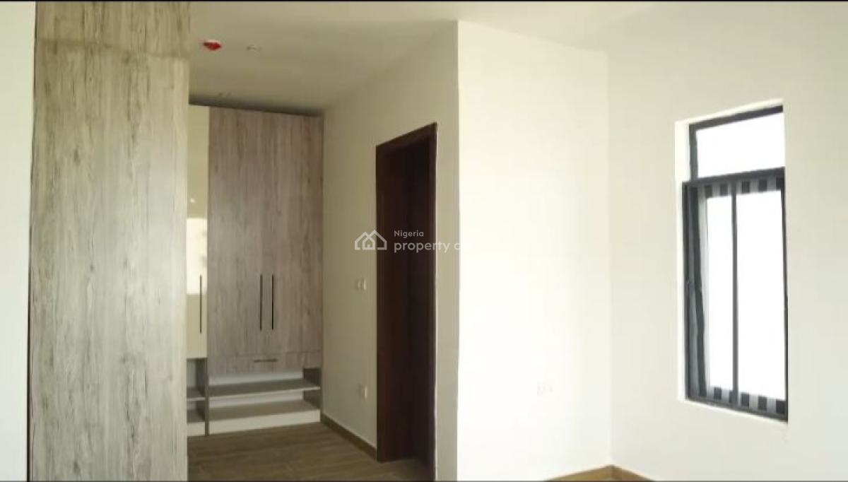 Distress: Brand New 6 Bedroom House with Bq( Self & Spacious Compound), Cowrie Creek Estate, Lekki, Lagos, Semi-detached Duplex for Sale
