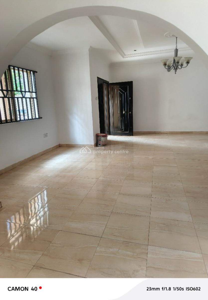 Luxury 3 Bedrooms Flat, Close to The Road, Badore, Ajah, Lagos, Flat / Apartment for Rent