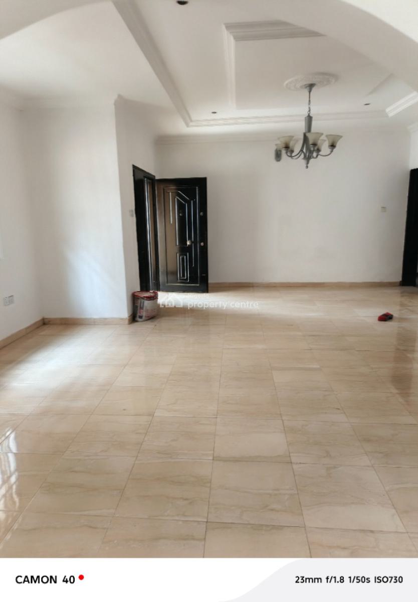 Luxury 3 Bedrooms Flat, Close to The Road, Badore, Ajah, Lagos, Flat / Apartment for Rent