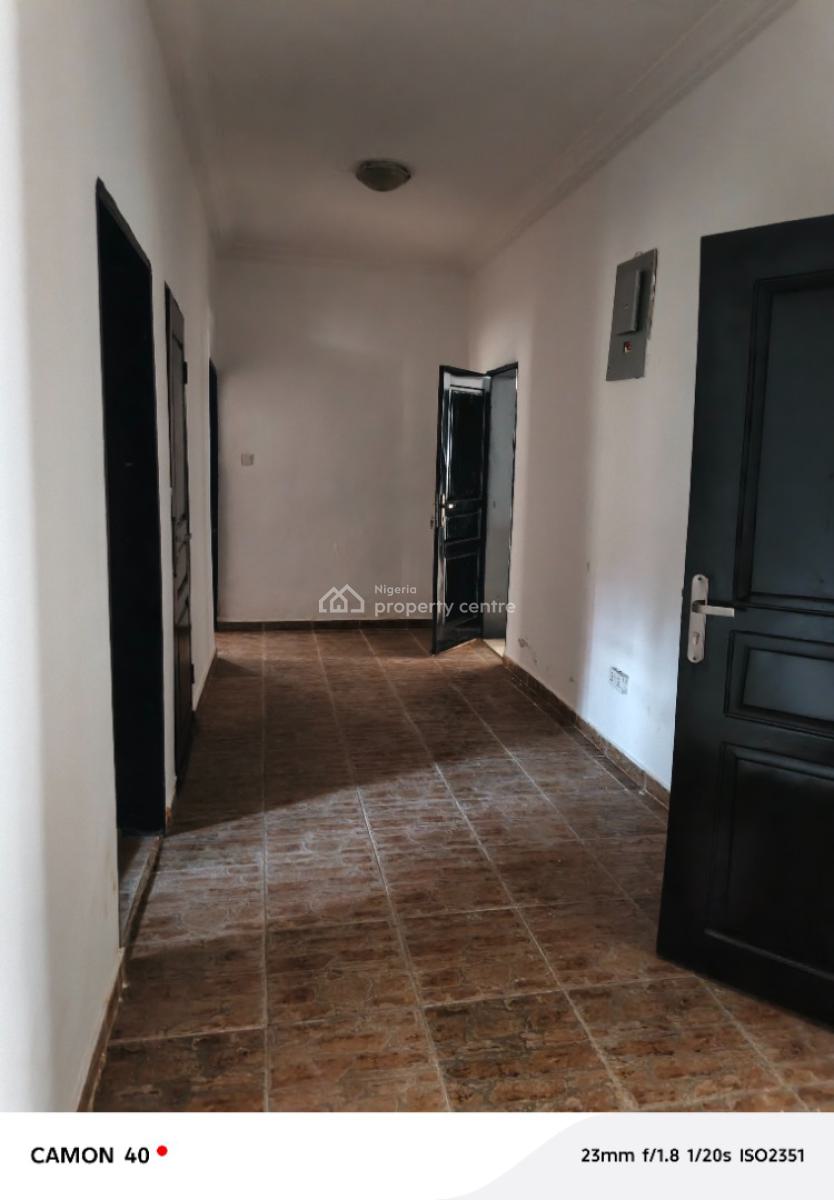 Luxury 3 Bedrooms Flat, Close to The Road, Badore, Ajah, Lagos, Flat / Apartment for Rent