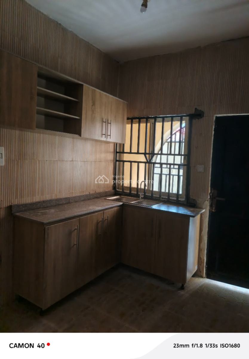 Luxury 3 Bedrooms Flat, Close to The Road, Badore, Ajah, Lagos, Flat / Apartment for Rent