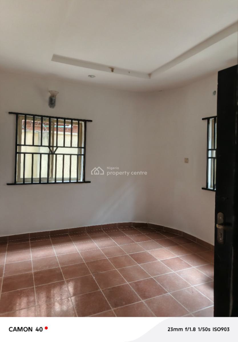 Luxury 3 Bedrooms Flat, Close to The Road, Badore, Ajah, Lagos, Flat / Apartment for Rent