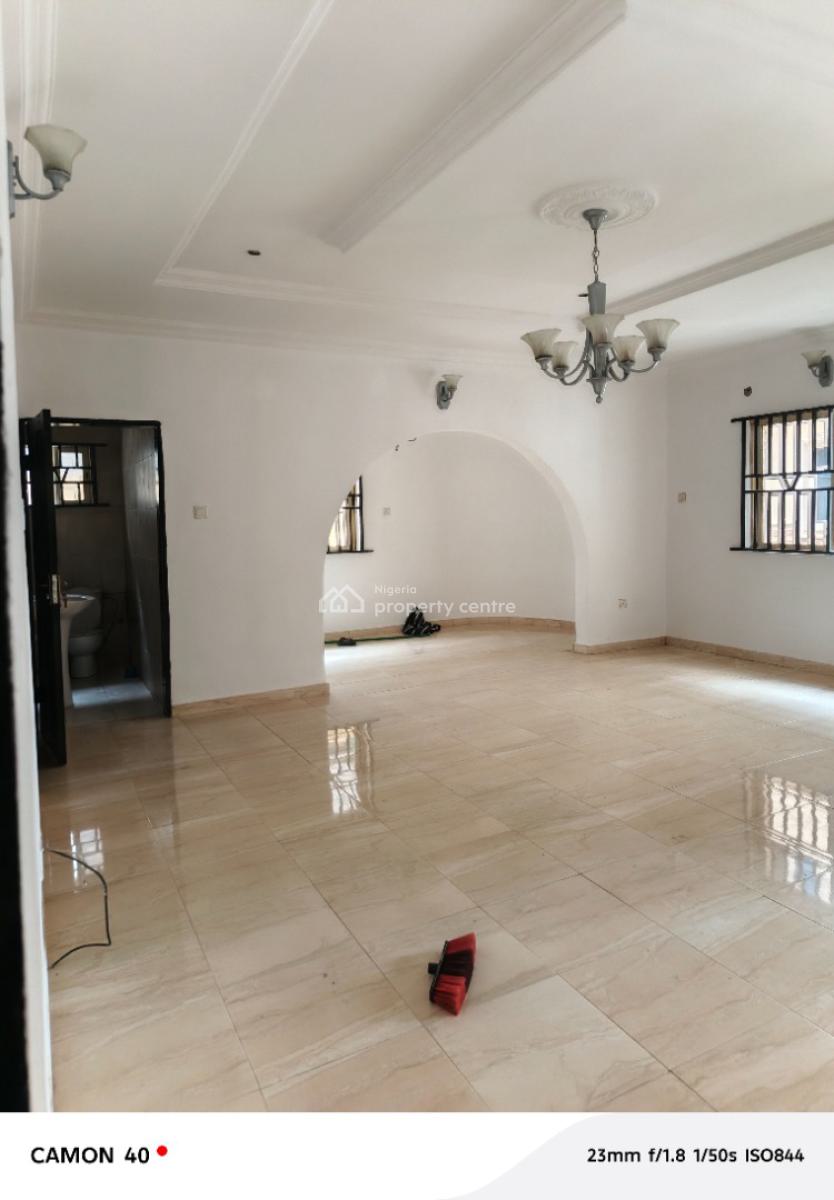 Luxury 3 Bedrooms Flat, Close to The Road, Badore, Ajah, Lagos, Flat / Apartment for Rent