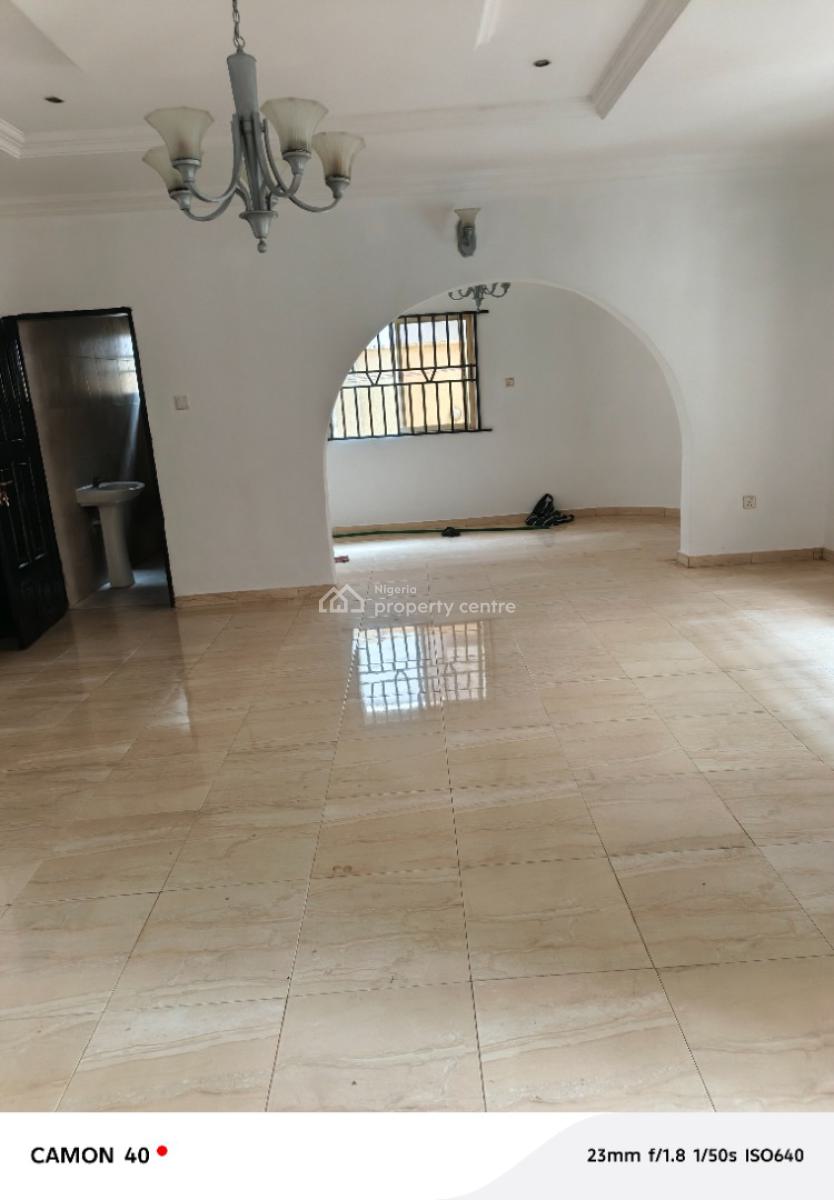 Luxury 3 Bedrooms Flat, Close to The Road, Badore, Ajah, Lagos, Flat / Apartment for Rent