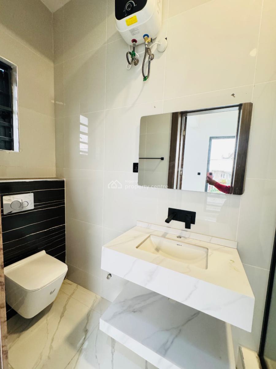 Luxury Two & Three Bedroom Apartment ( Serviced ), Lekki Lagos, Lekki Phase 1, Lekki, Lagos, Flat / Apartment for Sale