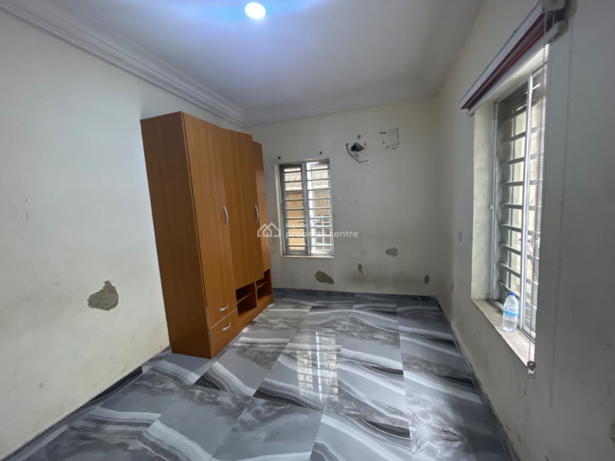 a Spacious 3 Bedroom on Top Floor, Ikate Elegushi, Lekki, Lagos, House for Rent