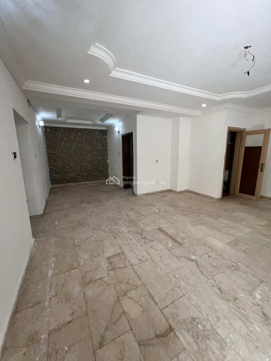 Standard 3 Bedrooms Apartment (upstairs) with Swimming Pool, Ikate, Lekki, Lagos, Flat / Apartment for Rent