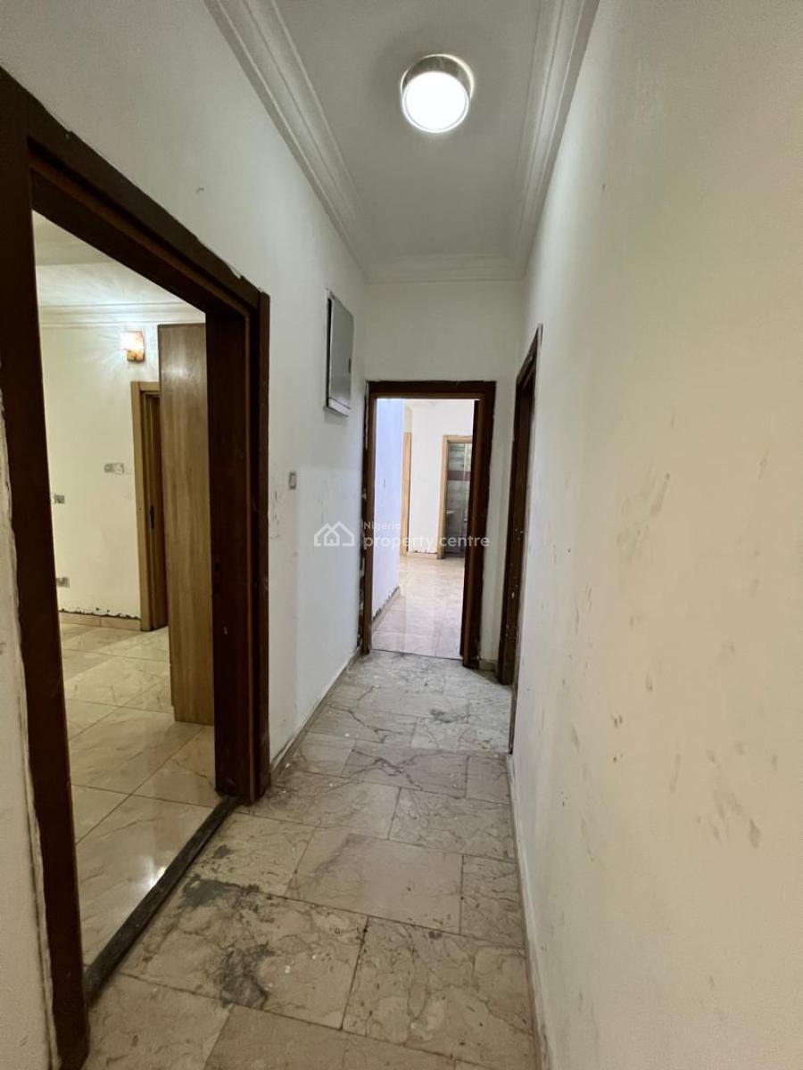 Standard 3 Bedrooms Apartment (upstairs) with Swimming Pool, Ikate, Lekki, Lagos, Flat / Apartment for Rent