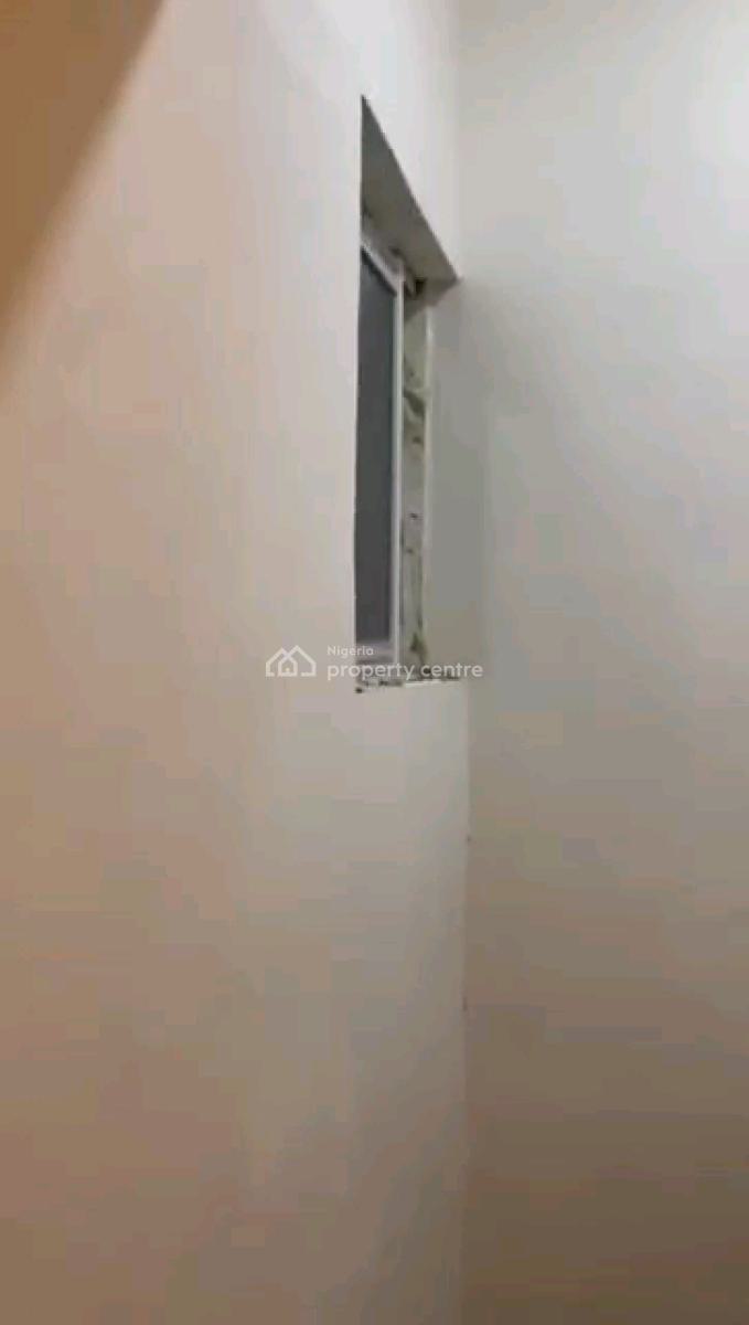 Very Decent and Spacious Upstairs Ready to Move in Roomself Apartment, Abule Ijesha, Yaba, Lagos, Self Contain (single Rooms) for Rent