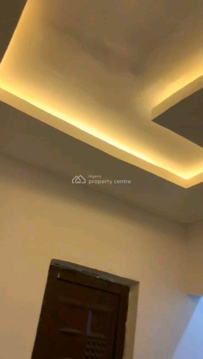 Very Decent and Spacious Upstairs Ready to Move in Roomself Apartment, Abule Ijesha, Yaba, Lagos, Self Contain (single Rooms) for Rent