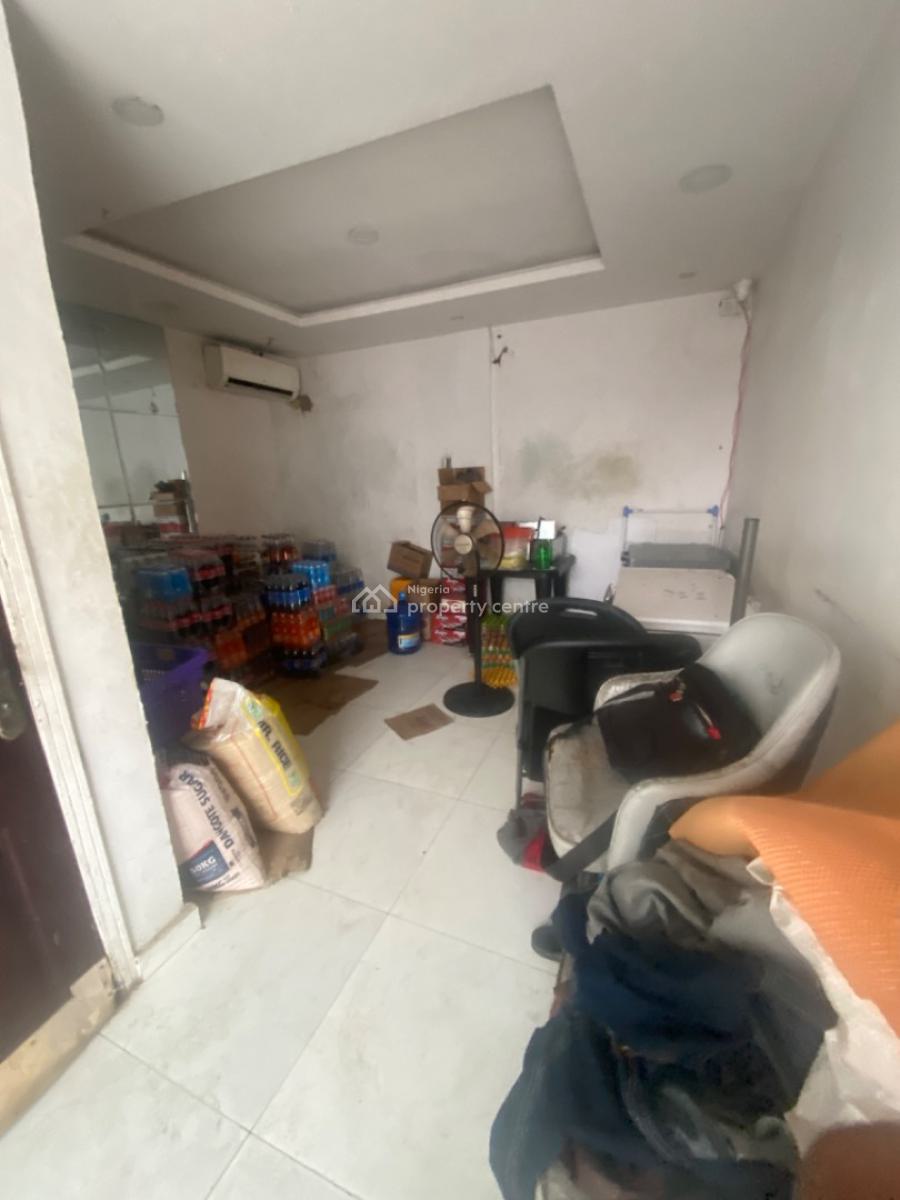 Shop Space at Lekki Phase 1, Adewunmi Adebimpe Street Lekki Phase 1, Lekki Phase 1, Lekki, Lagos, Shop for Rent