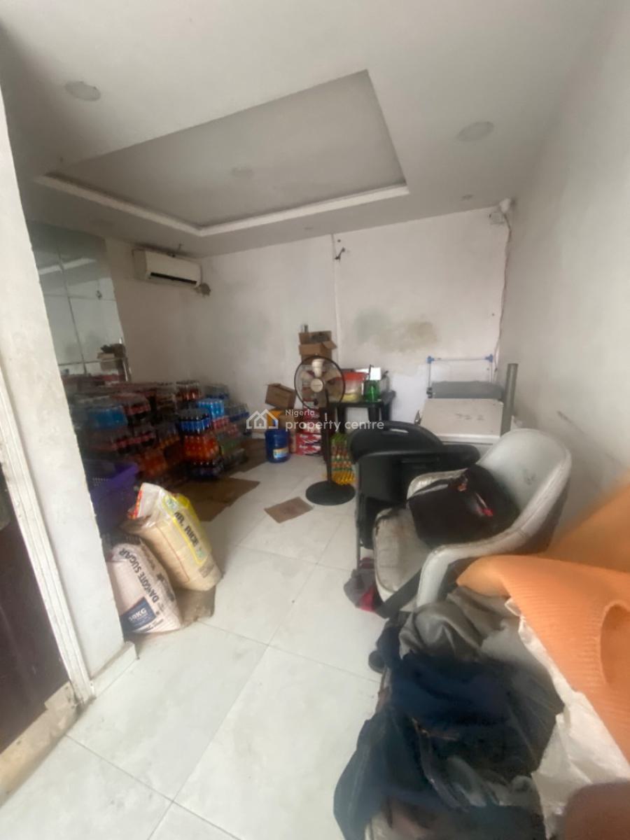 Shop Space at Lekki Phase 1, Adewunmi Adebimpe Street Lekki Phase 1, Lekki Phase 1, Lekki, Lagos, Shop for Rent