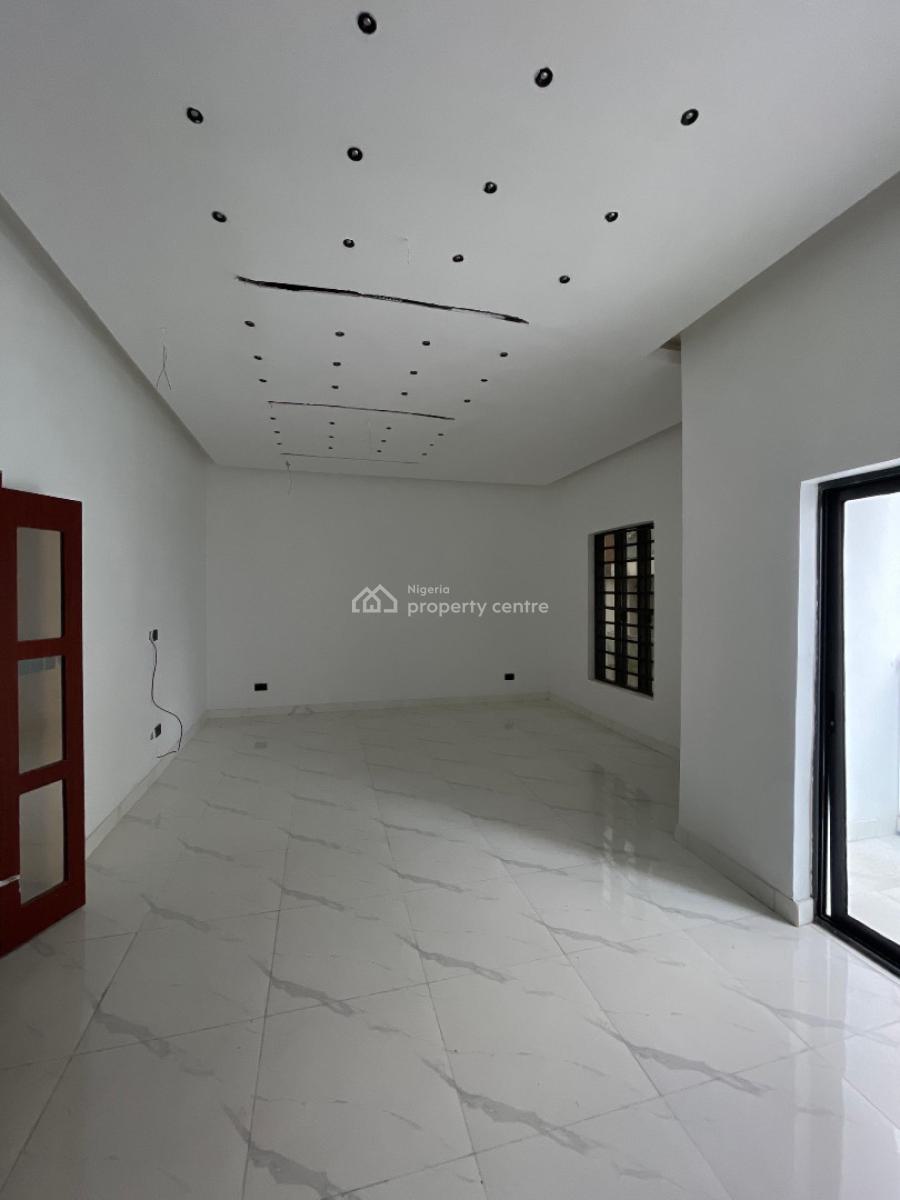 Luxury Four (4) Bedroom Terraced Duplex with Bq, Few Minutes Drive From Lekki Leisure Lake, Nike Art Gallery, Ikate Elegushi, Lekki, Lagos, House for Sale