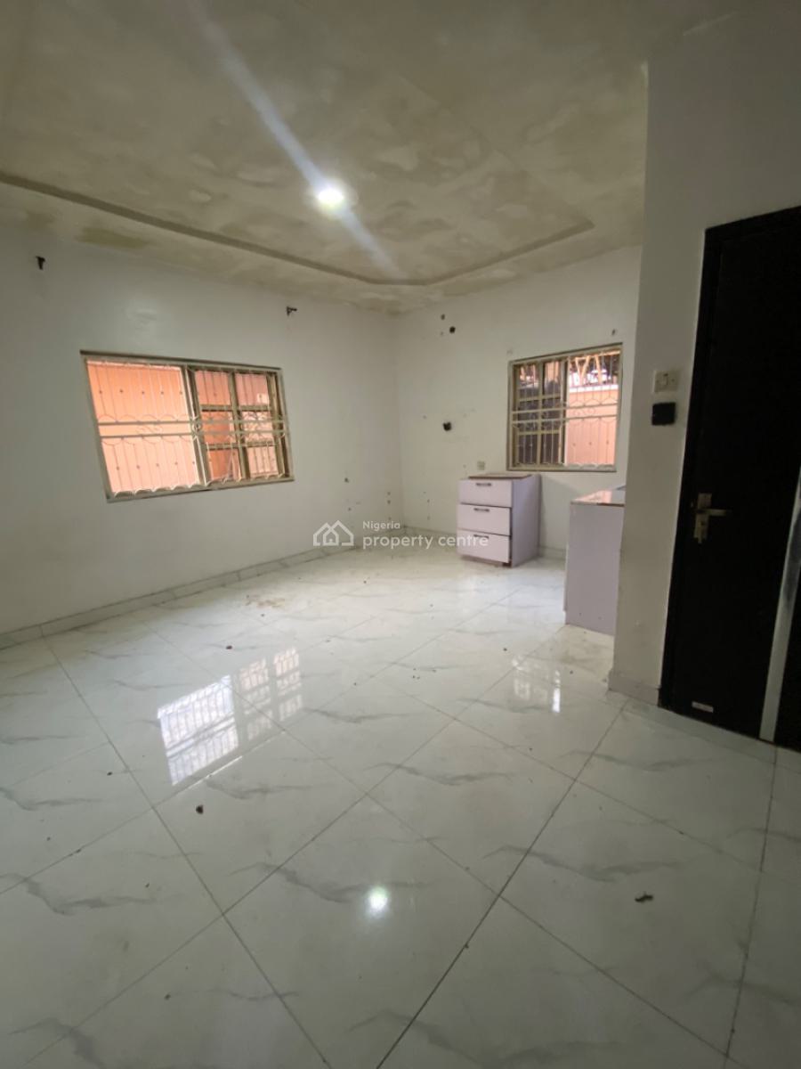 a Room Self Contained at Lekki Phase 1, Off Admiralty Way Lekki Phase 1, Lekki Phase 1, Lekki, Lagos, Self Contain (single Rooms) for Rent