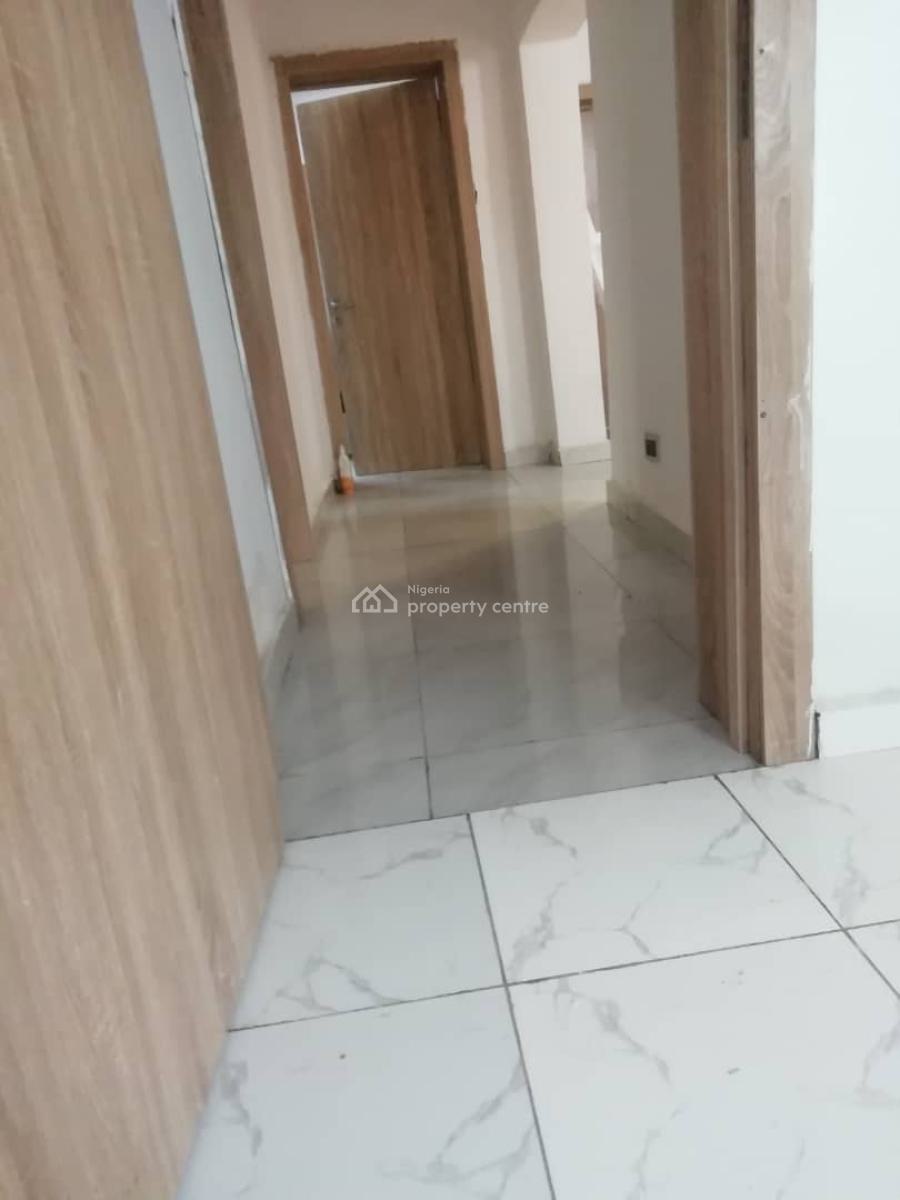 Luxurious Miniflat in Ajah Ilaje Off Mobil Road, Ajah Ilaje of Mobil Road, Ajah, Lagos, Mini Flat (room and Parlour) for Rent