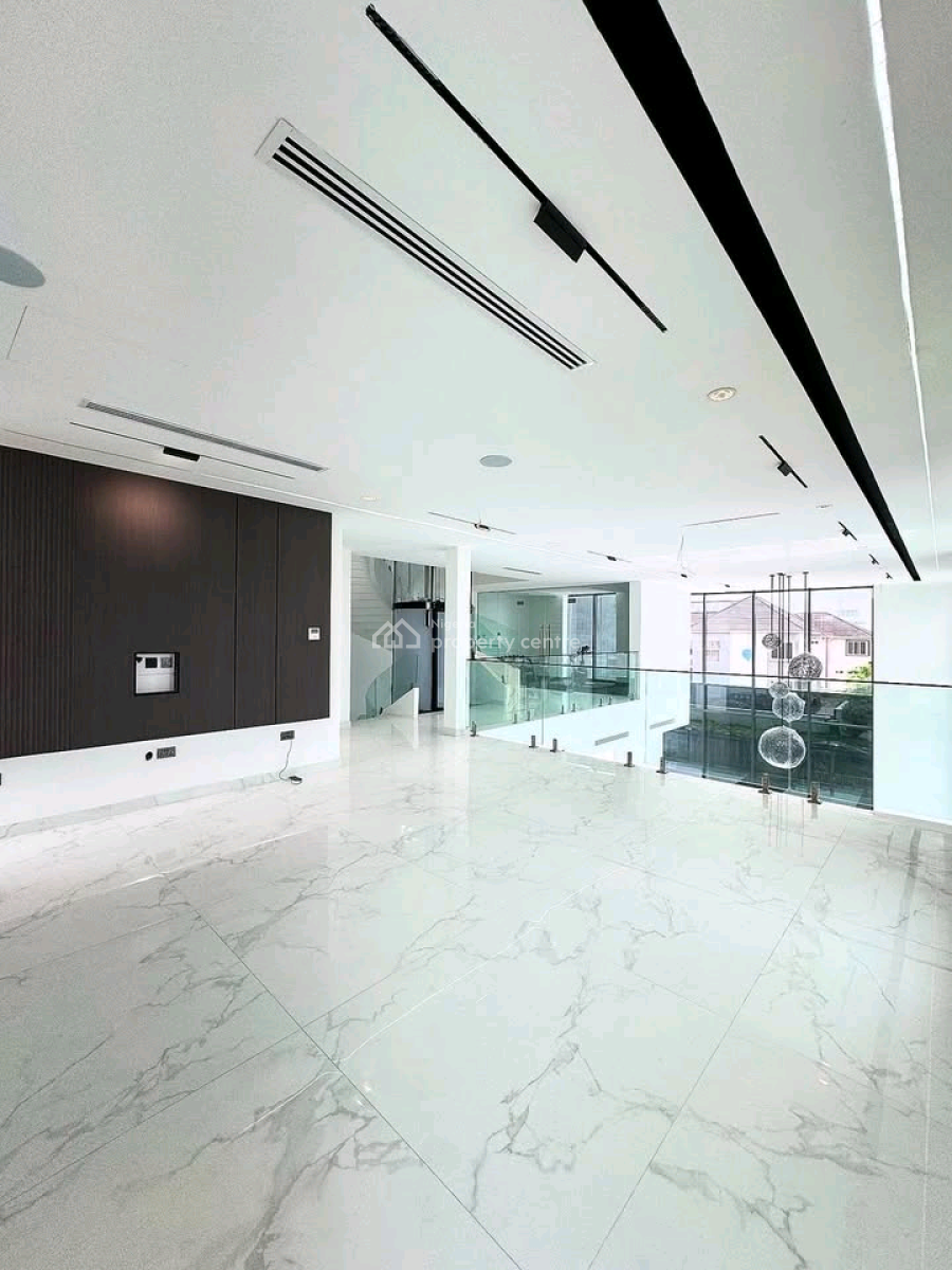 Contemporary 5bedroom Detached House Available   Location: Osa, Lekki, Lagos, House for Sale