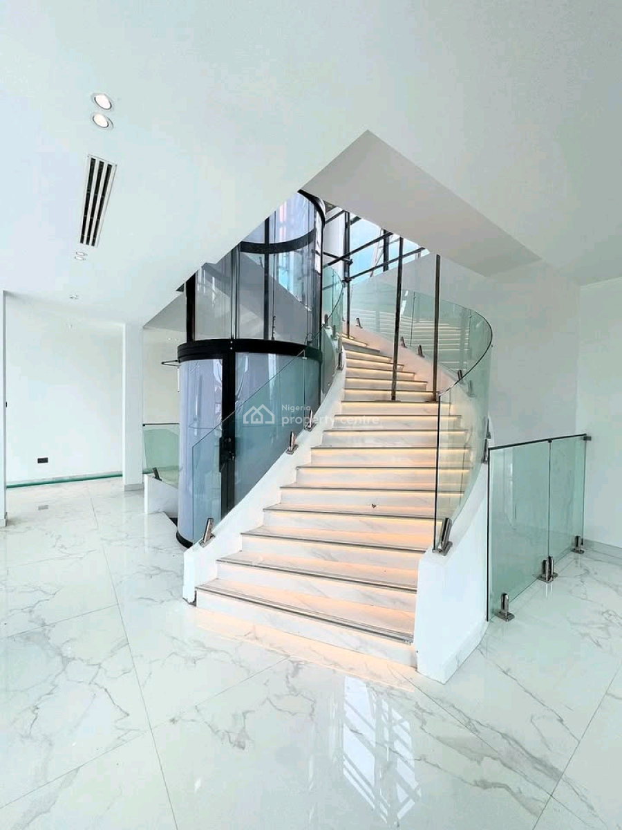 Contemporary 5bedroom Detached House Available   Location: Osa, Lekki, Lagos, House for Sale