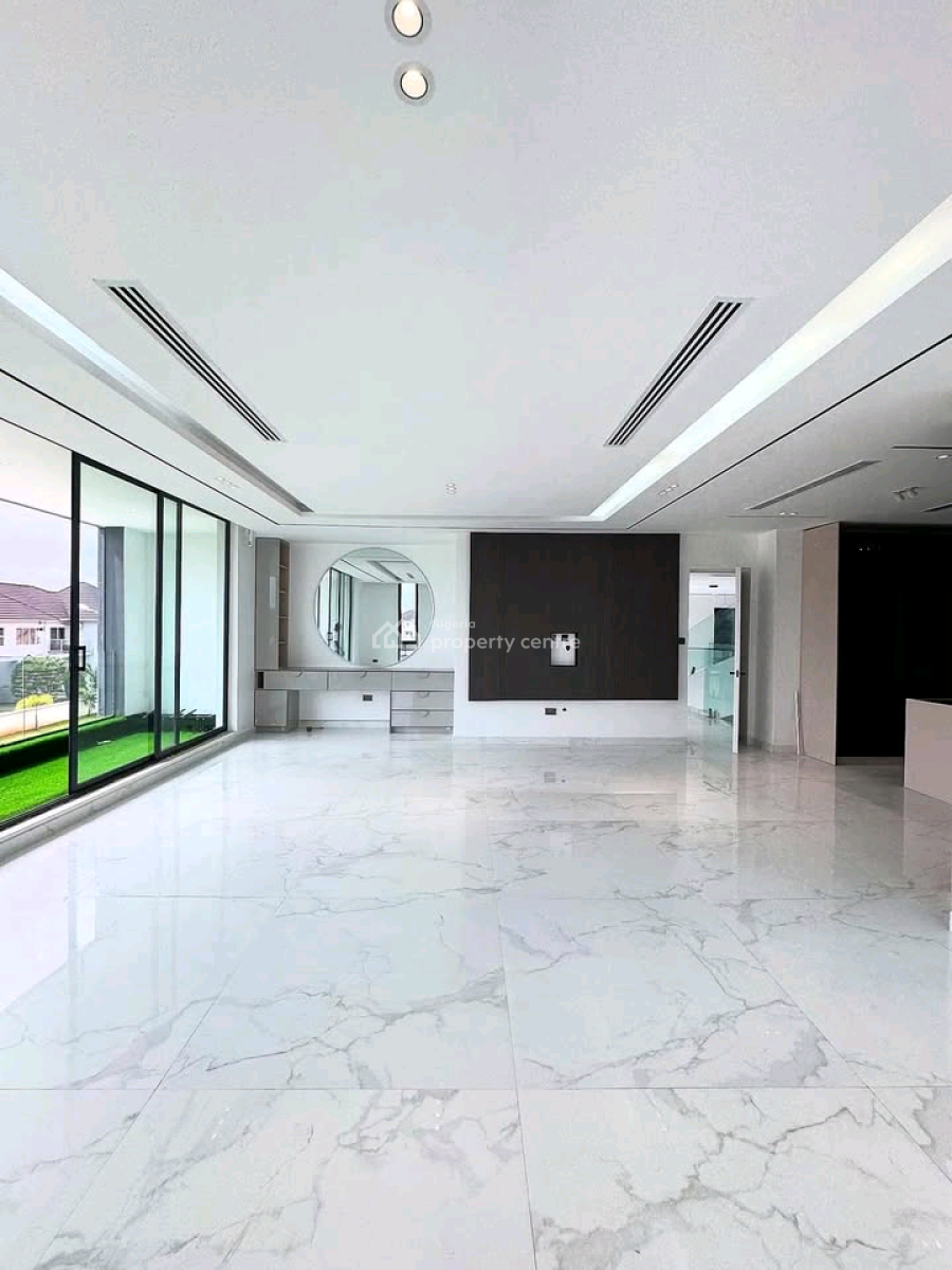 Contemporary 5bedroom Detached House Available   Location: Osa, Lekki, Lagos, House for Sale
