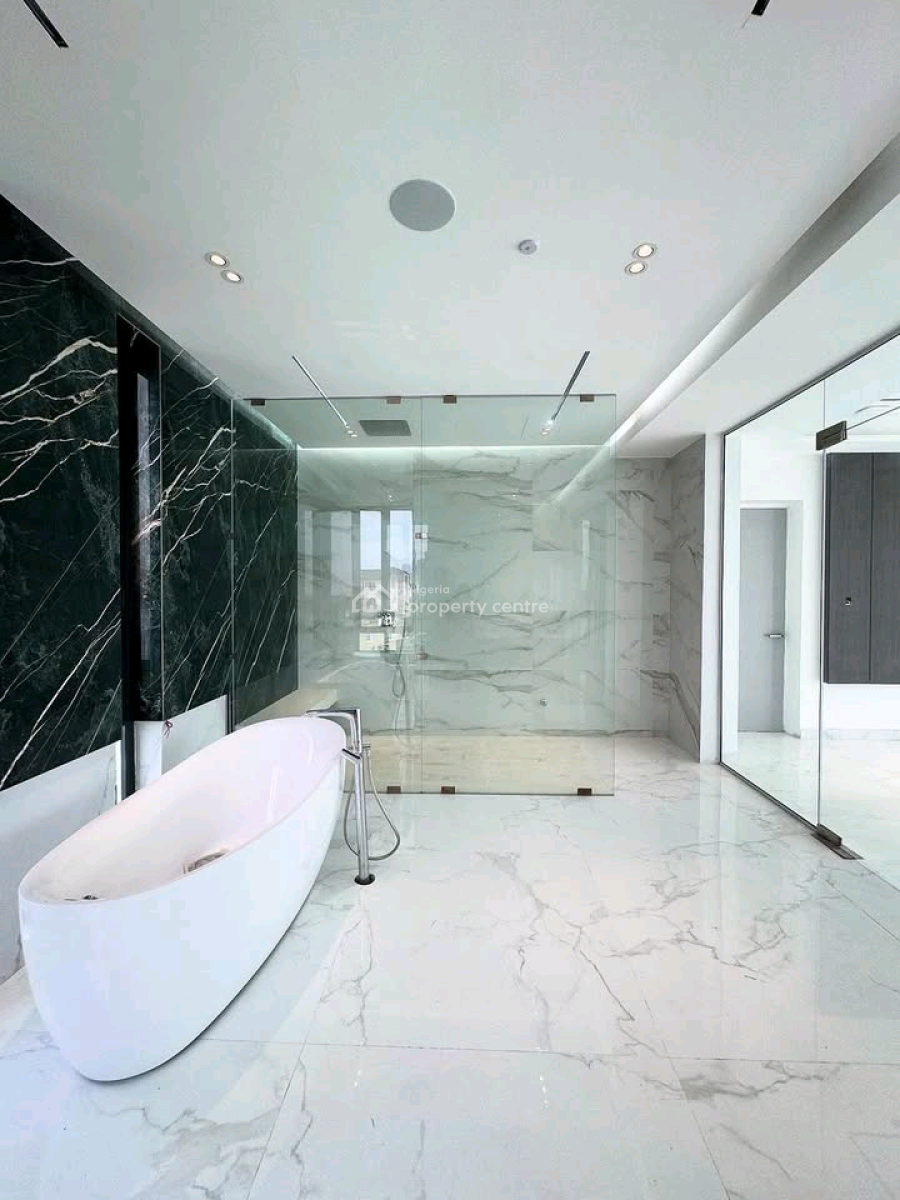Contemporary 5bedroom Detached House Available   Location: Osa, Lekki, Lagos, House for Sale