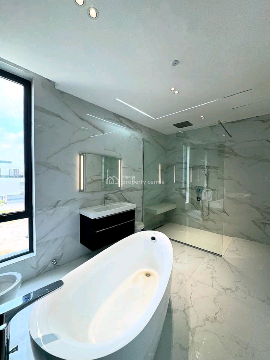 Contemporary 5bedroom Detached House Available   Location: Osa, Lekki, Lagos, House for Sale