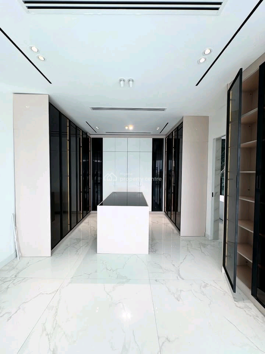 Contemporary 5bedroom Detached House Available   Location: Osa, Lekki, Lagos, House for Sale