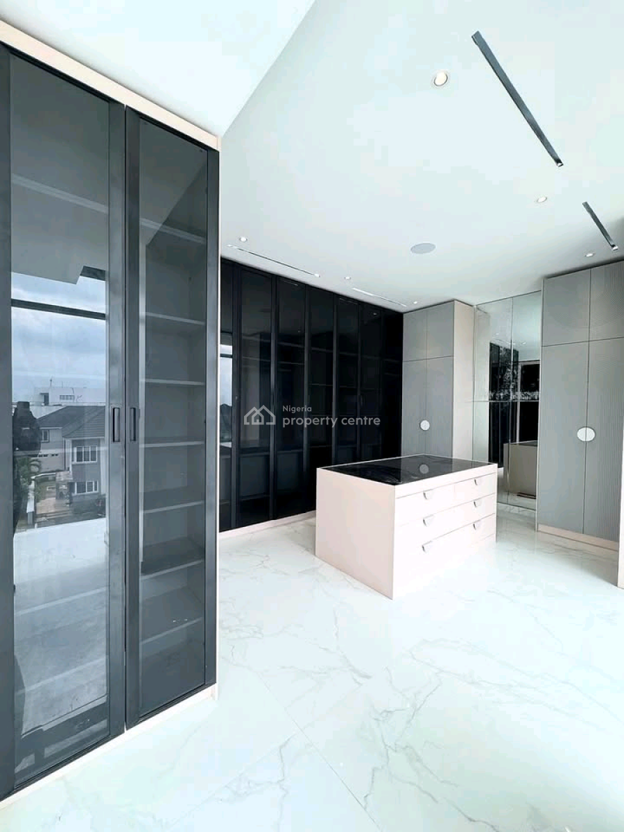 Contemporary 5bedroom Detached House Available   Location: Osa, Lekki, Lagos, House for Sale