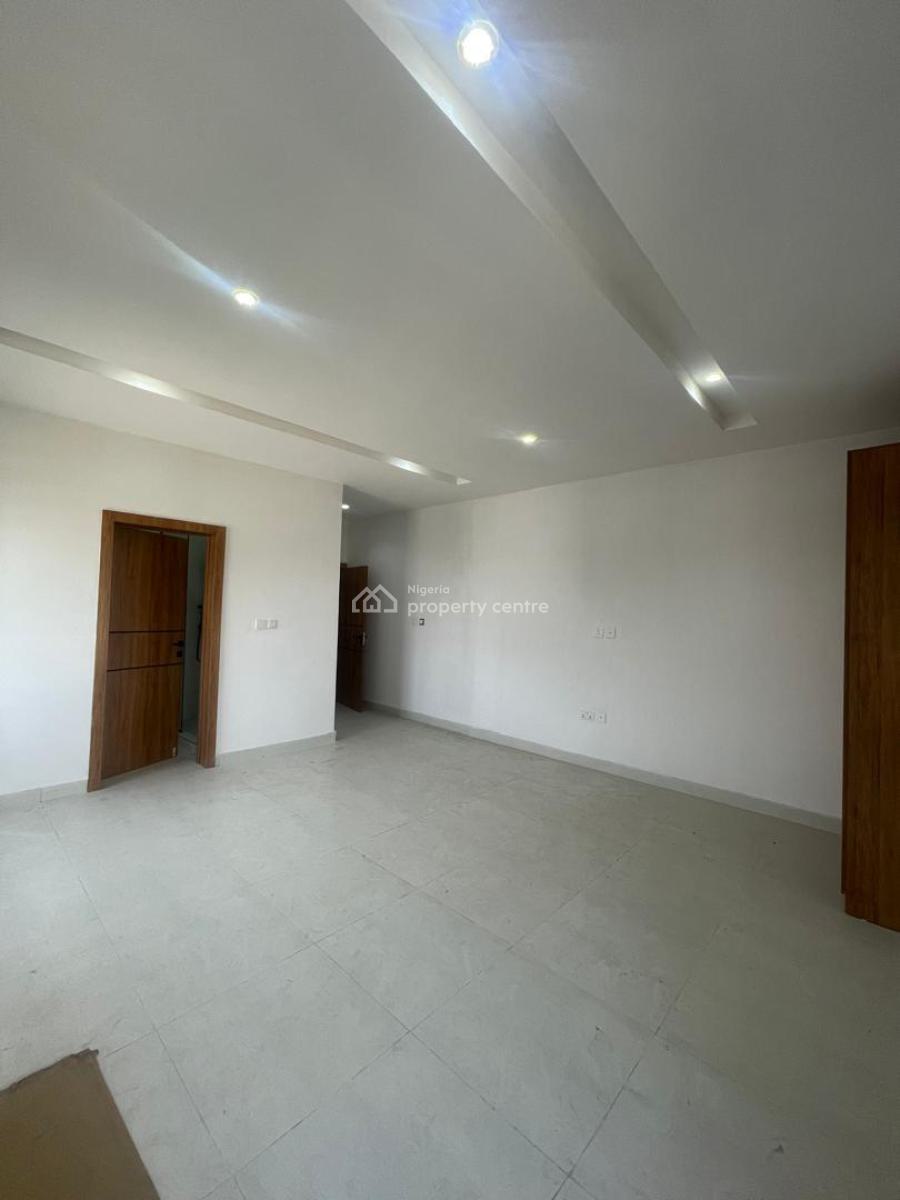 Lovely 2 Bedroom Apartment with Pool and Elevator, Lekki Phase 1, Lekki, Lagos, Flat / Apartment for Sale
