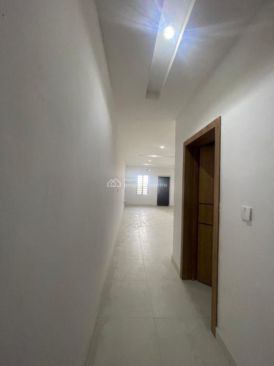 Lovely 2 Bedroom Apartment with Pool and Elevator, Lekki Phase 1, Lekki, Lagos, Flat / Apartment for Sale