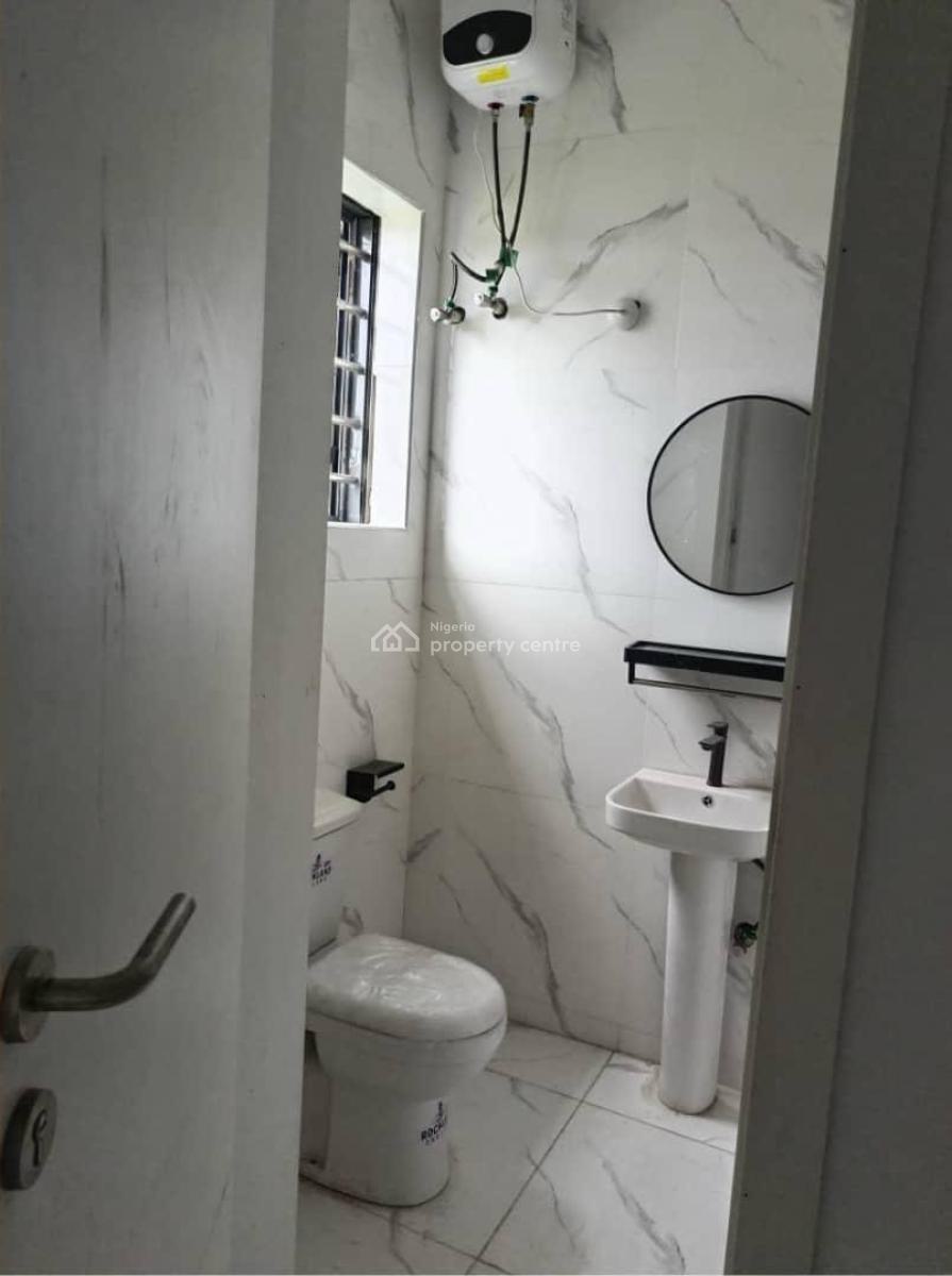3-bedroom Terrace + Bq, Ajayi Apata Estate, Sangotedo, Ajah, Lagos, Terraced Duplex for Sale