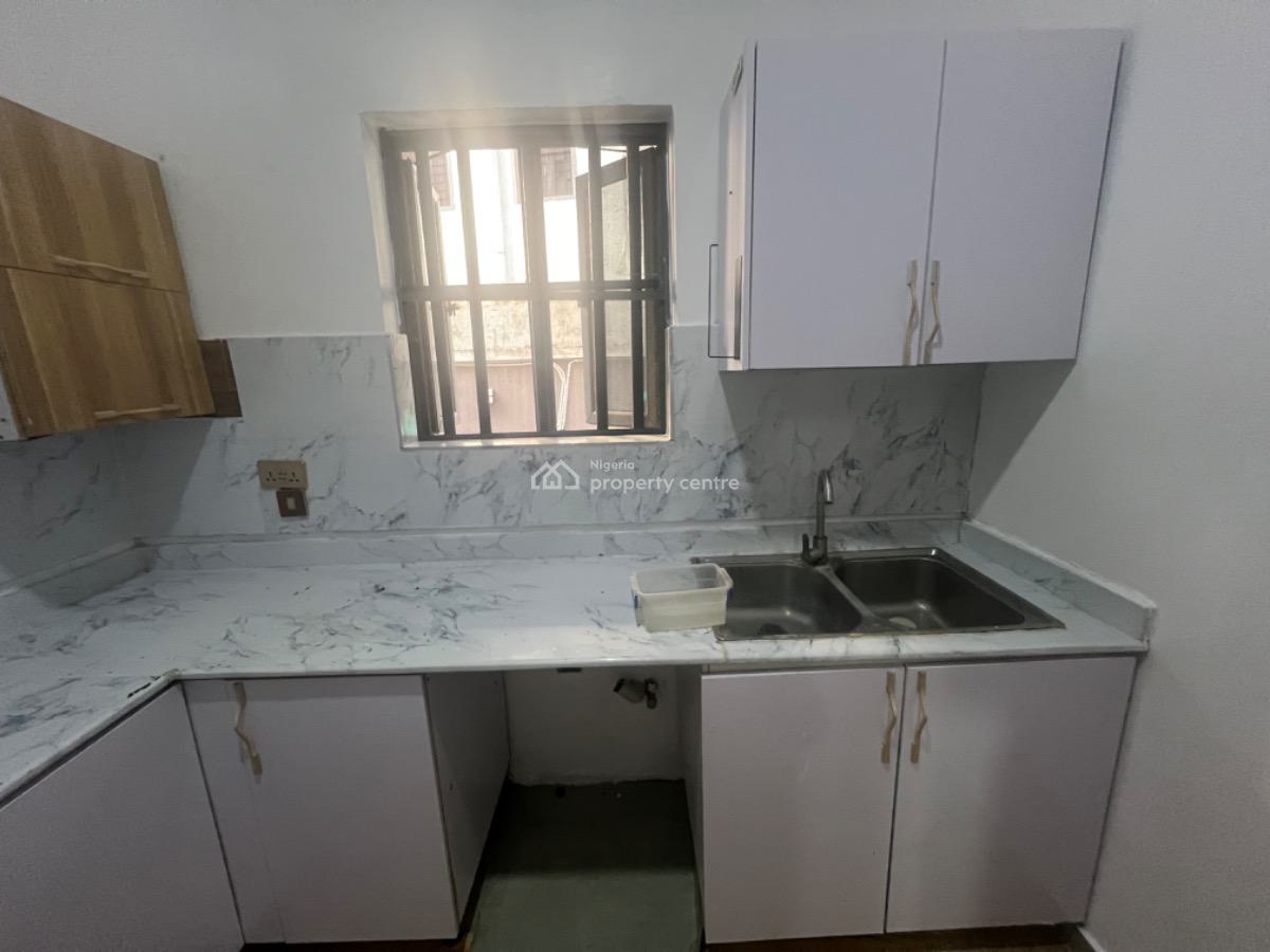 Room and Parlor; Mini Flat, Ikate, Ikate, Lekki, Lagos, Mini Flat (room and Parlour) for Rent