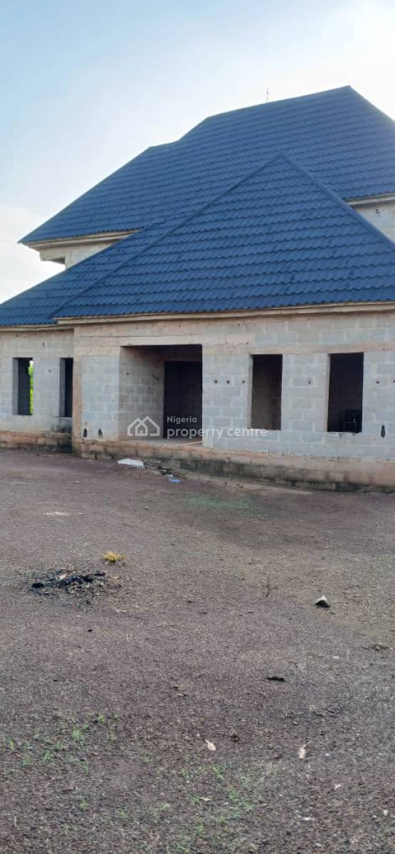 Distress 4-bedroom Detached Bungalow + Penthouse 70% Completed, Adoration Road, Emene, Enugu, Enugu, Detached Bungalow for Sale