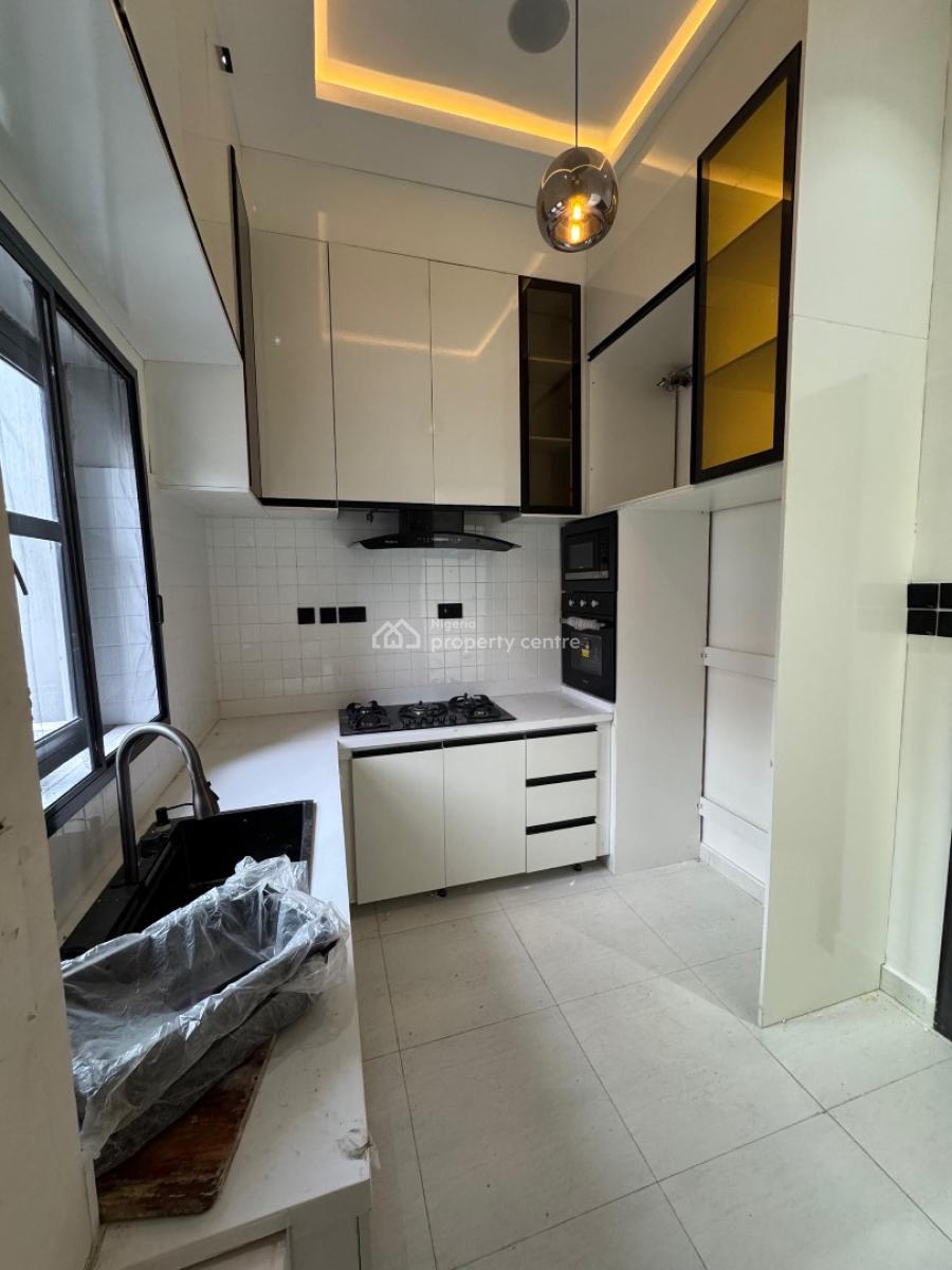 Brand New 2 Bedroom Apartment, Lekki Phase 1, Lekki, Lagos, Flat / Apartment for Rent