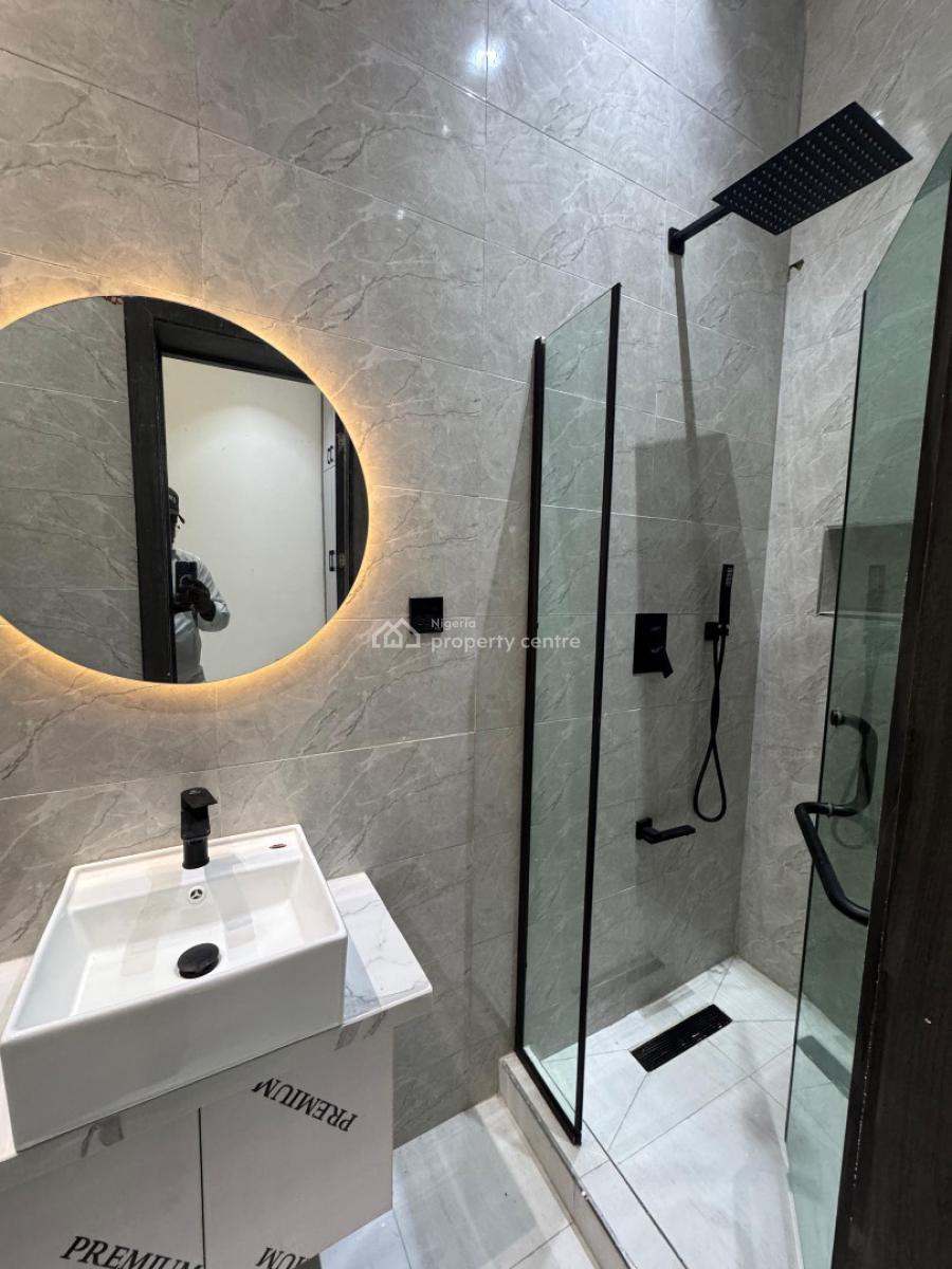 Brand New 2 Bedroom Apartment, Lekki Phase 1, Lekki, Lagos, Flat / Apartment for Rent