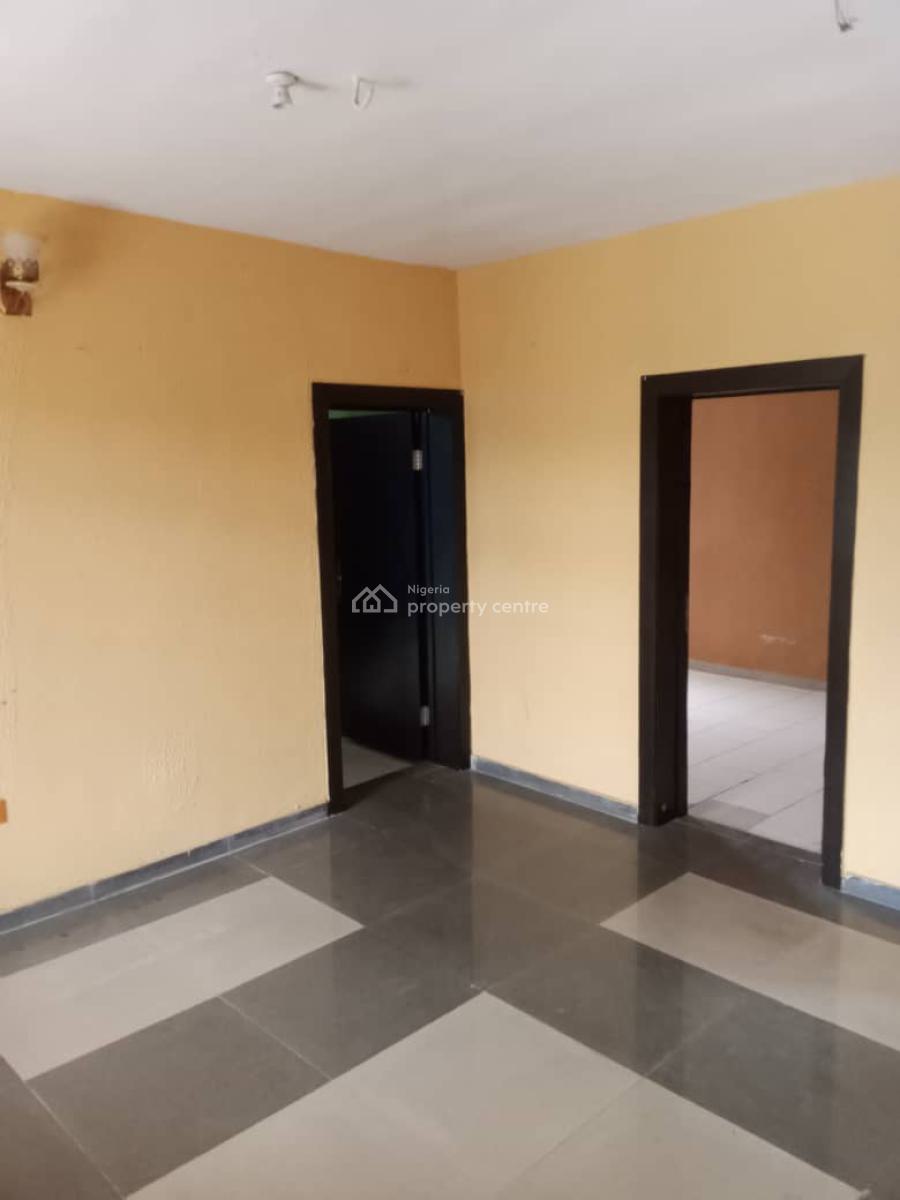 Lovely 3bedroom Apartment at Magodo Gra Phase 1 Just 2 in The Compound, Magodo Gra Phase 1, Gra Phase 1, Magodo, Lagos, Flat / Apartment for Rent