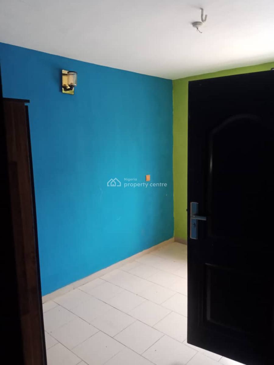 Lovely 3bedroom Apartment at Magodo Gra Phase 1 Just 2 in The Compound, Magodo Gra Phase 1, Gra Phase 1, Magodo, Lagos, Flat / Apartment for Rent