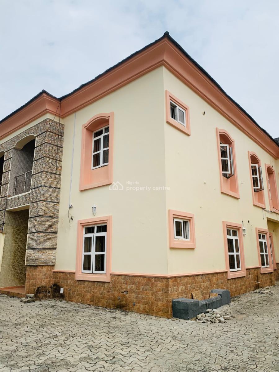 Neat and Standard 5 Bed Duplex with Bq, Lekki Phase 1, Lekki, Lagos, Semi-detached Duplex for Rent