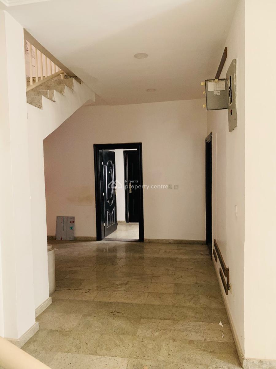 Neat and Standard 5 Bed Duplex with Bq, Lekki Phase 1, Lekki, Lagos, Semi-detached Duplex for Rent