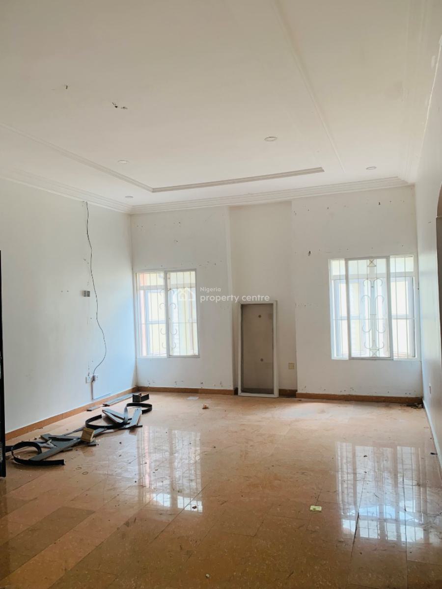 Neat and Standard 5 Bed Duplex with Bq, Lekki Phase 1, Lekki, Lagos, Semi-detached Duplex for Rent