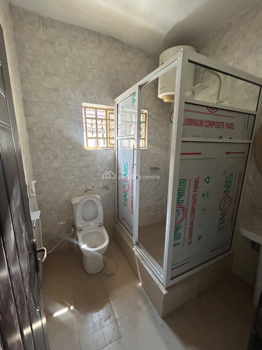 Well Maintained Spacious 5 Bedroom Detached Duplex, Lekki Phase 1, Lekki, Lagos, Detached Duplex for Rent