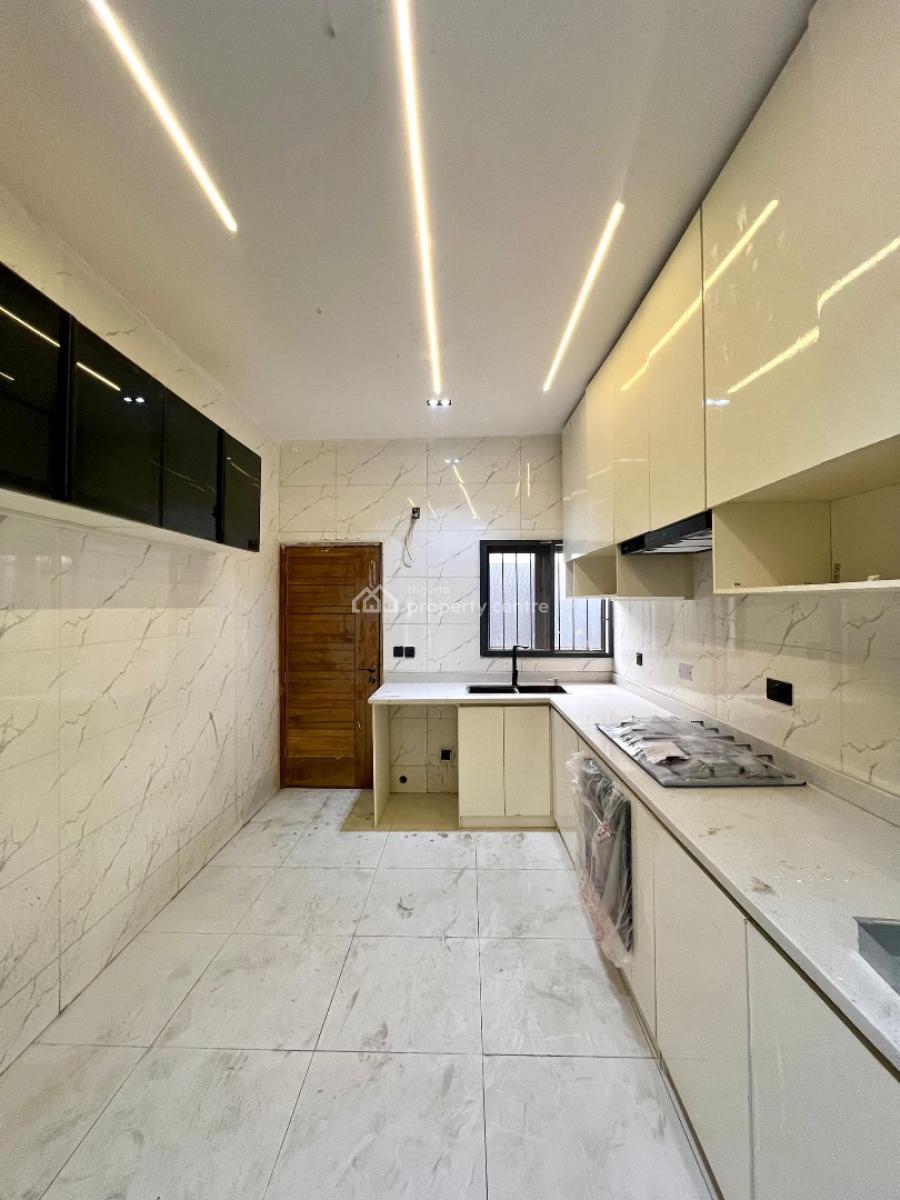 Well Finished 4 Bedroom Terrace Duplex with a Bq, Lekki Phase 1, Lekki, Lagos, Terraced Duplex for Sale