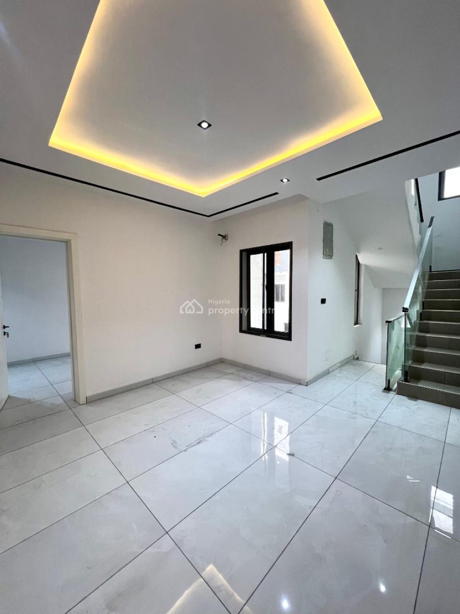 Well Finished 4 Bedroom Terrace Duplex with a Bq, Lekki Phase 1, Lekki, Lagos, Terraced Duplex for Sale