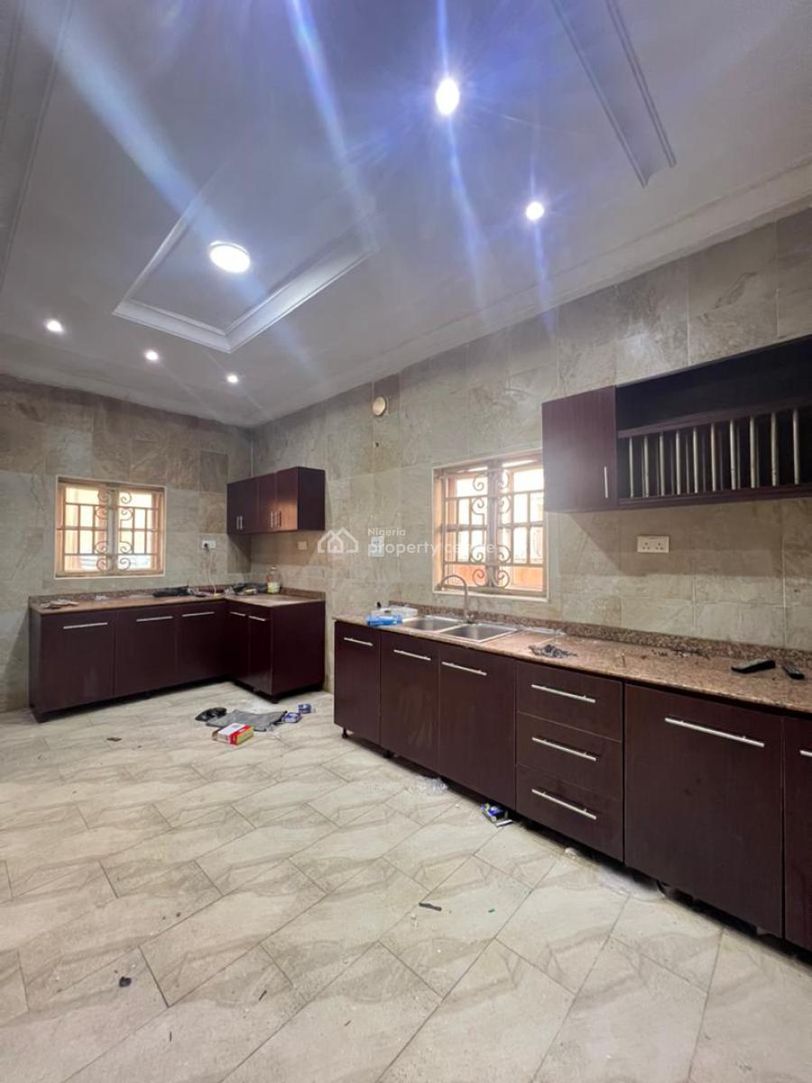 5 Bedroom Fully Detached Duplex with Bq, Ikota, Lekki, Lagos, Detached Duplex for Rent