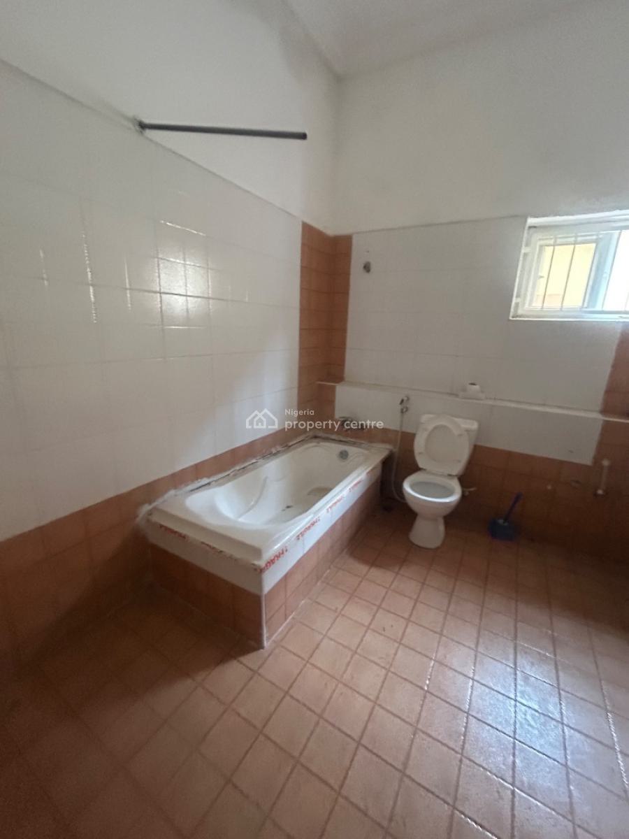 Well Maintained Spacious 5 Bedroom Detached Duplex for Both Commercial, Lekki Phase 1, Lekki, Lagos, Detached Duplex for Rent