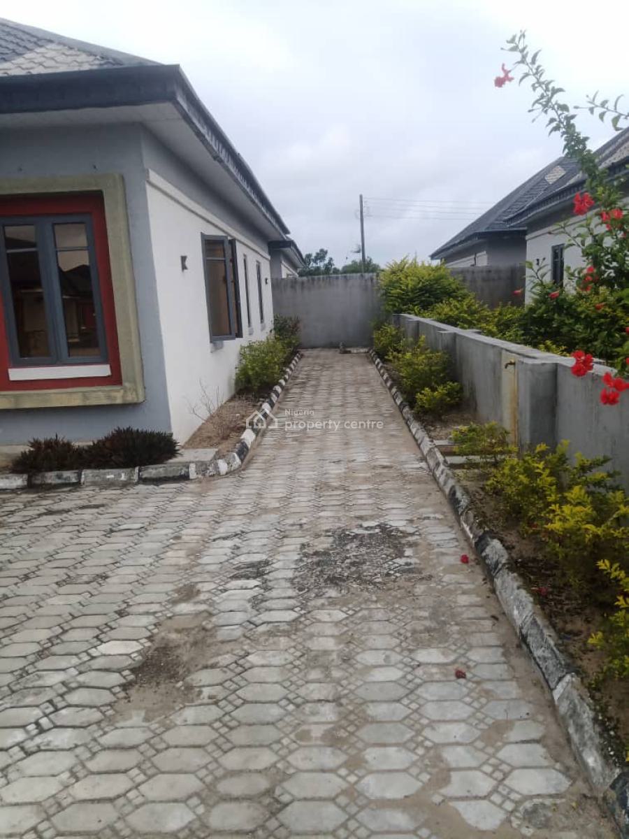 Newly Renovated 3 Bedroom Bungalow, Awoyaya, Ibeju Lekki, Lagos, Flat / Apartment for Rent