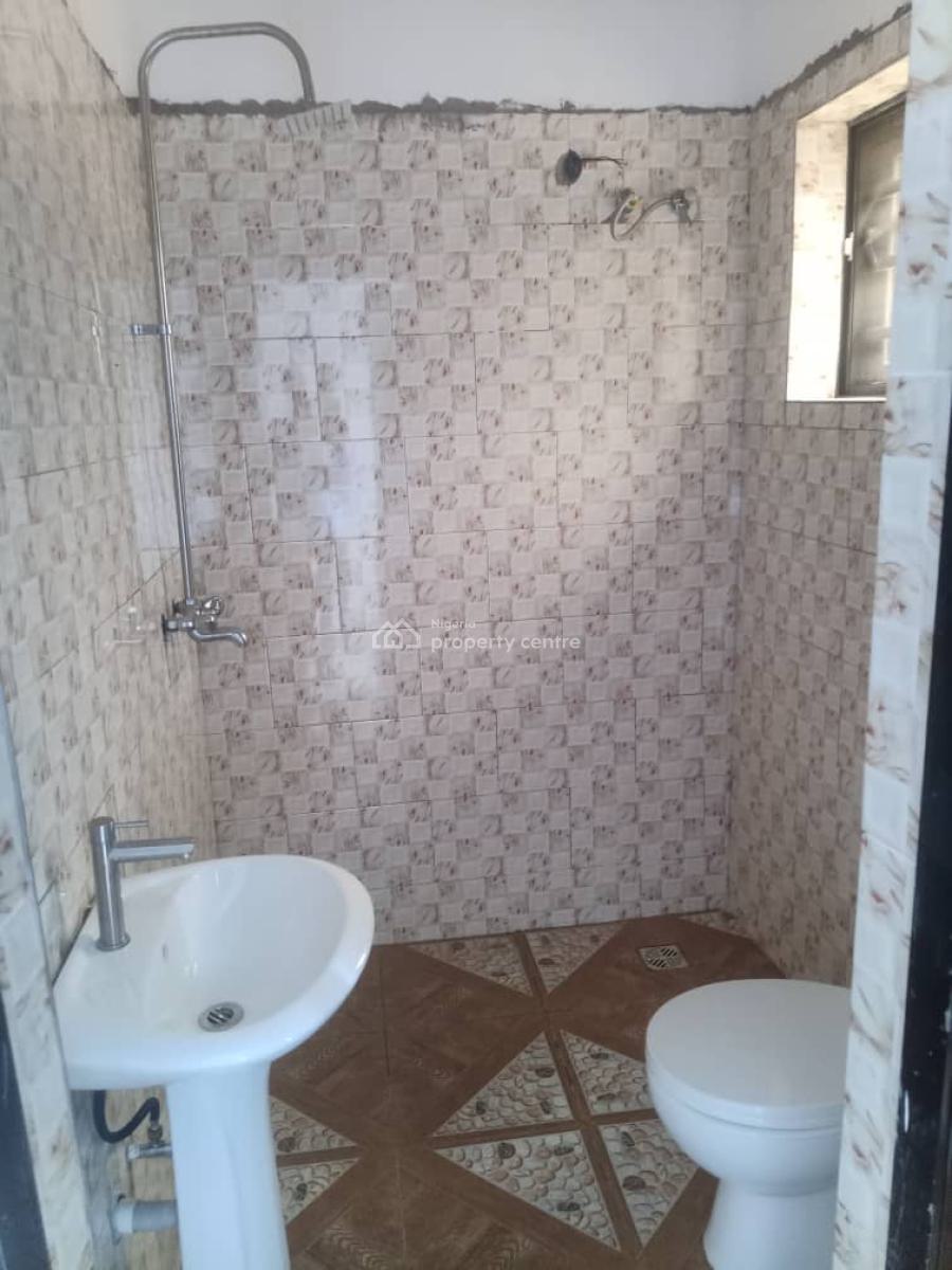Newly Renovated 3 Bedroom Bungalow, Awoyaya, Ibeju Lekki, Lagos, Flat / Apartment for Rent